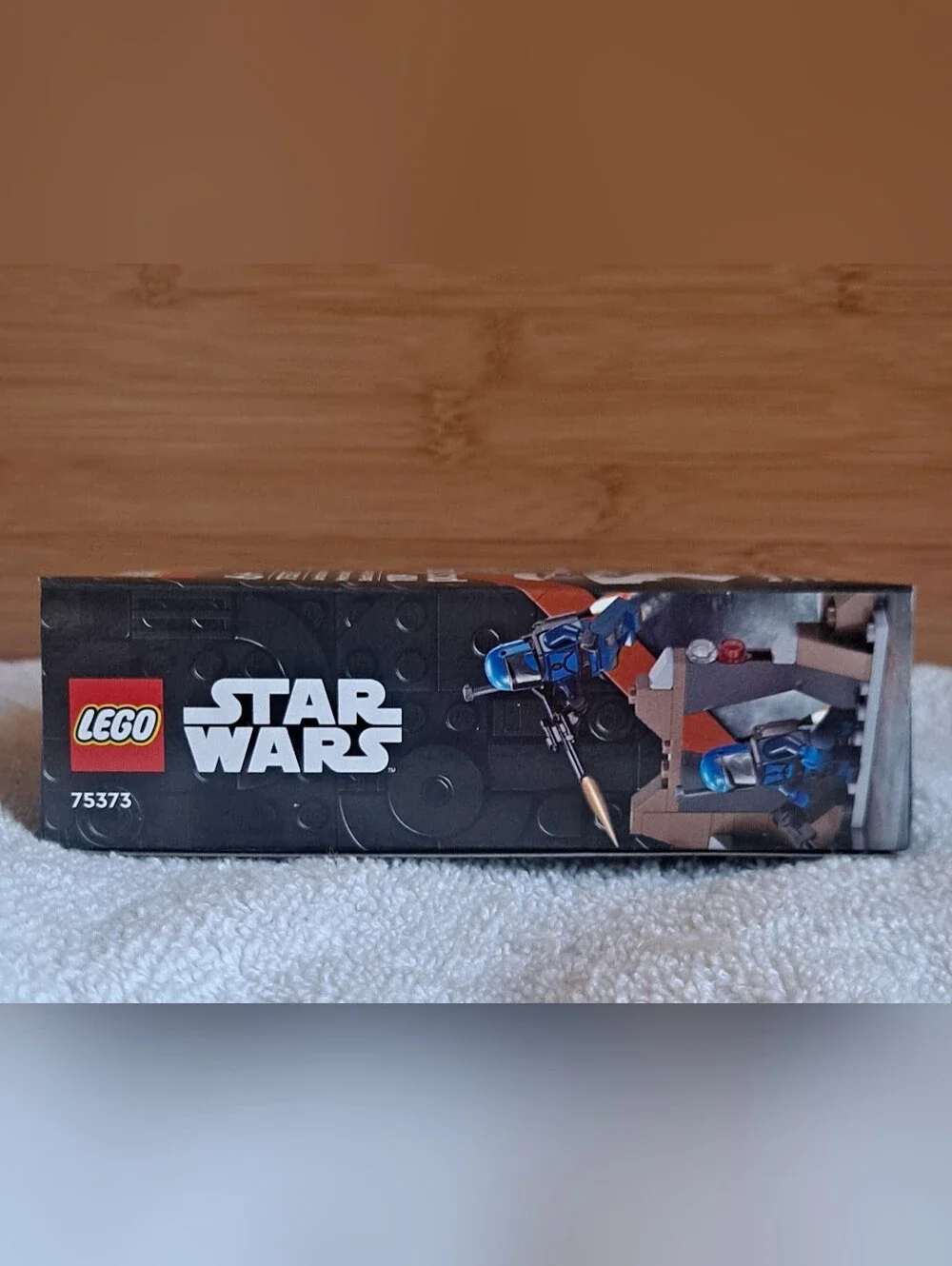 LEGO Star Wars Blue and Black Mandalorian Ambush Battle Pack 75373 - Picture 4 of 5